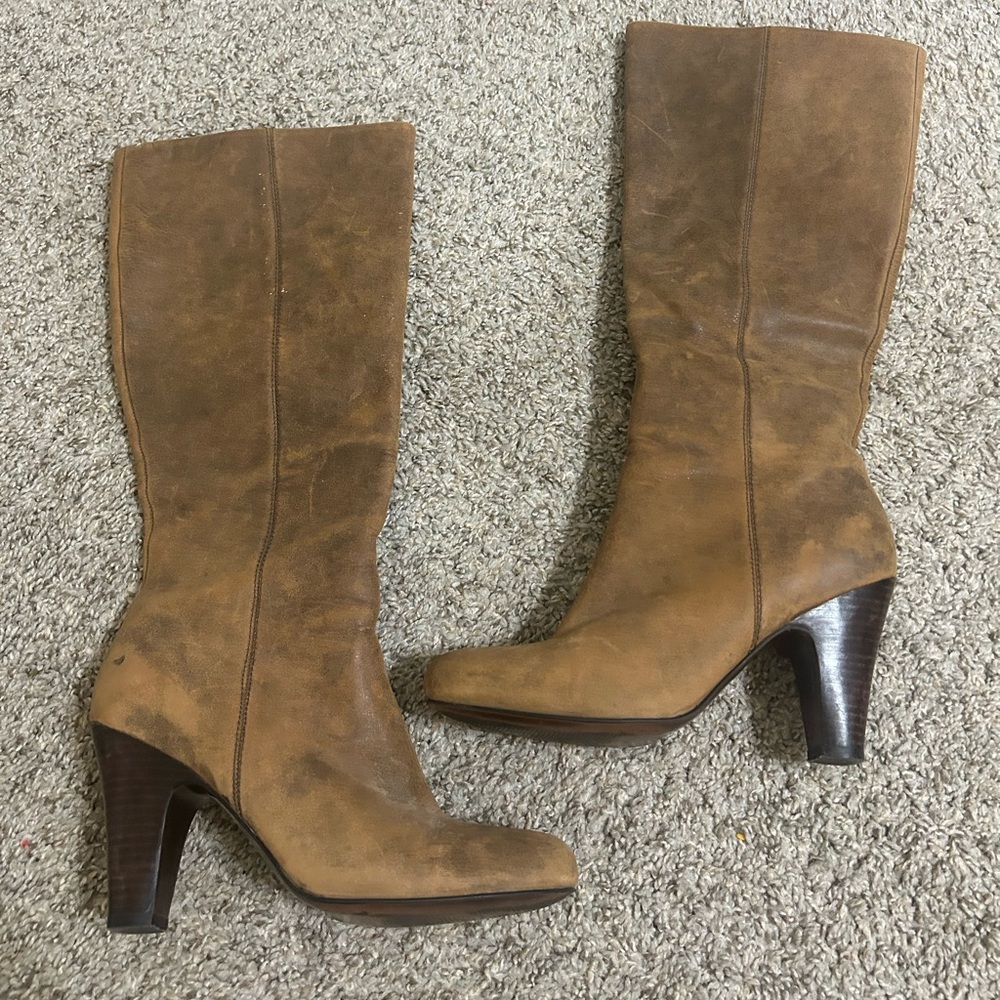Fossil Brown Taupe Distressed Genuine Leather Knee High Heel Boots Size 7.5 Zip